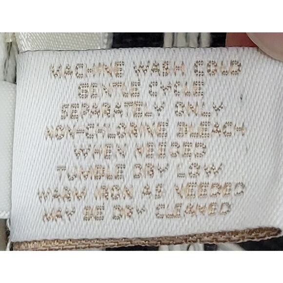 CHICO'S Black and White Striped Cropped Blazer Jacket 3/4 Sleeves Snap Sz 3 (XL) - Picture 5 of 7